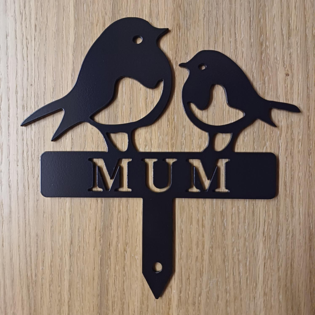 Mum Robin &amp; Chick Garden Spike