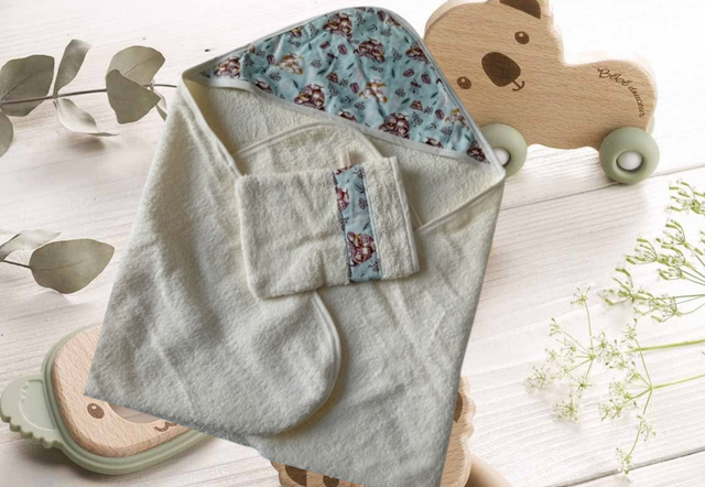 Cape de bain bébé divers coloris