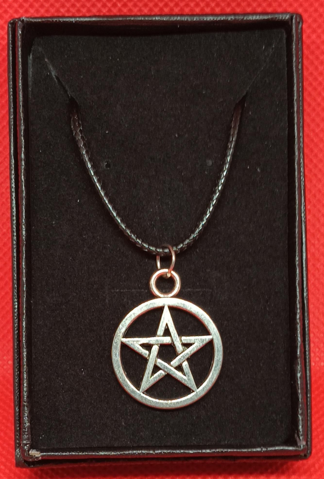 Tibetan Silver Pentagram Pendant Necklace.