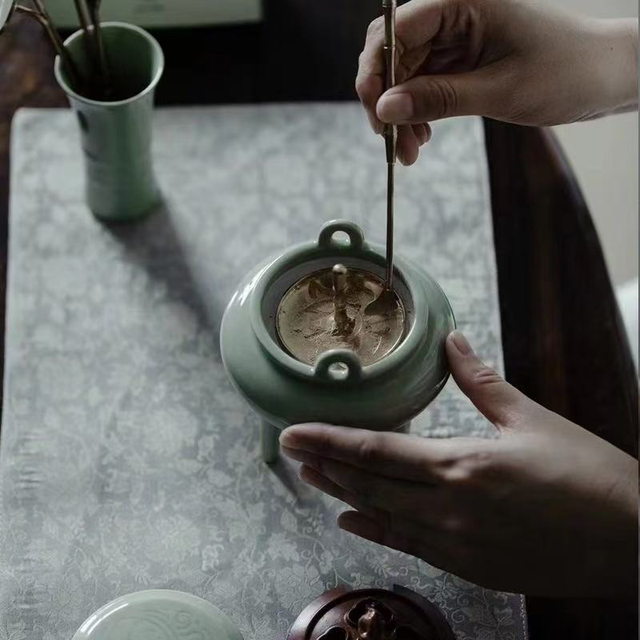 Les ustensiles pour l’art de l’encens chinois