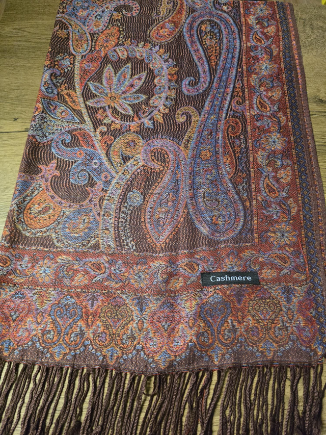 Pashmina shawl