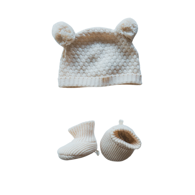 Bonnet + chaussons beiges