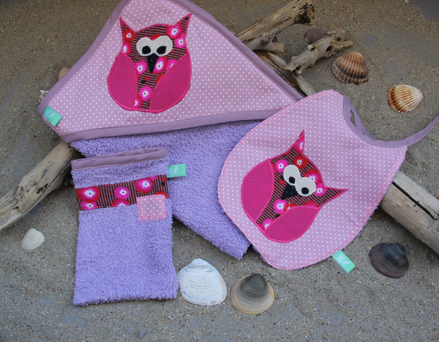 Ensemble naissance mauve avec chouette rose