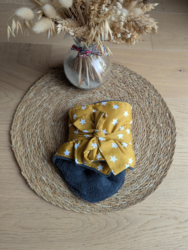 Bouillotte avec sangles