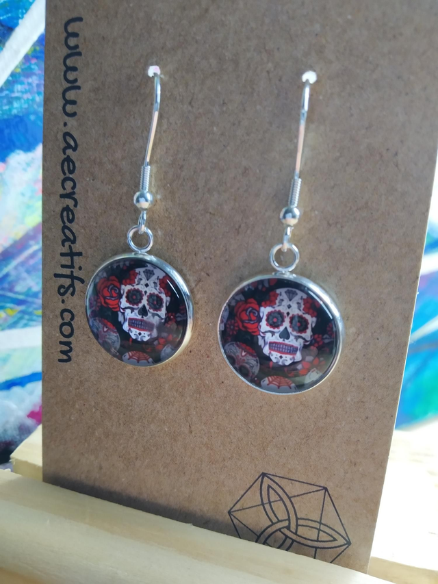 Boucles d&#039;oreilles cabochons Santa muerte 