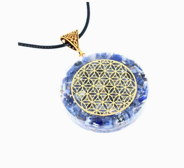 Orgonite en pendentif " Fleur de vie " Sodalite