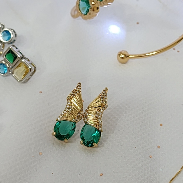 Brinco Asa Borboleta Turmalina - Ouro