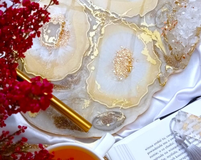 Geode gold tray with handles