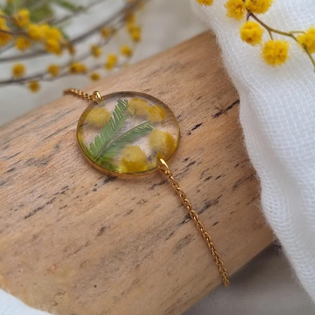 Bracelet doré · Fleurs de Mimosa 