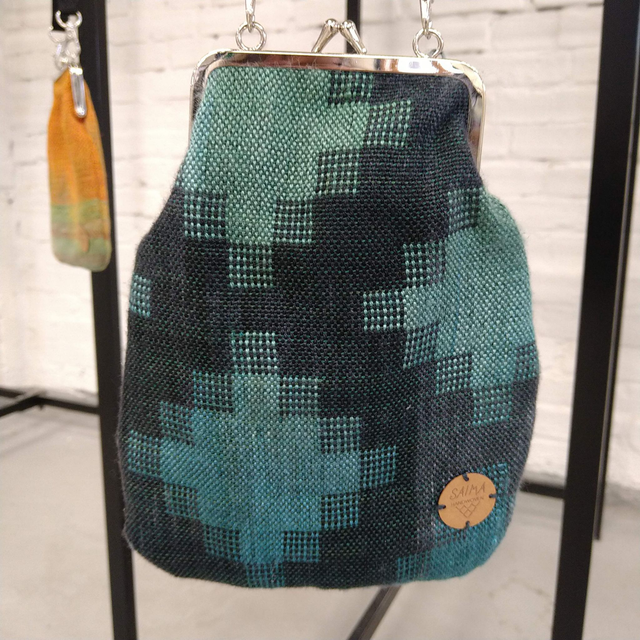 Laukku, silkkinen musta-vihreä