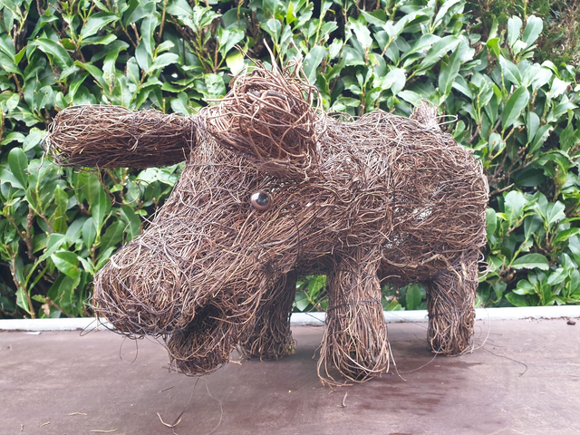 Salim Pig Planter - Large Brown Willow Planter