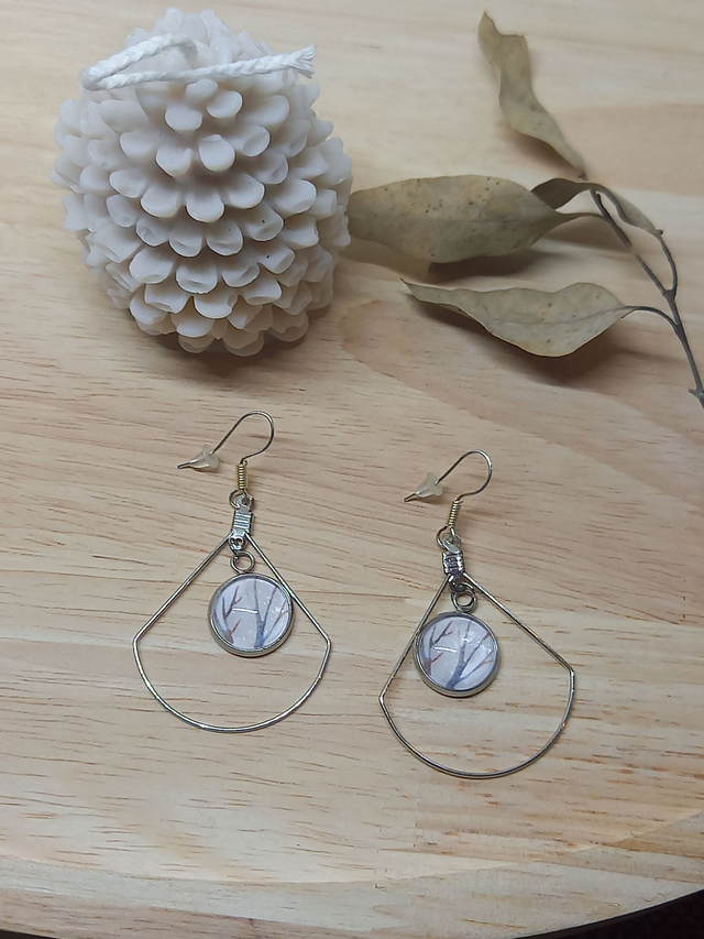 Boucles d&#039;oreilles Cabochon papier nature 2 blanc - forme éventail argenté 