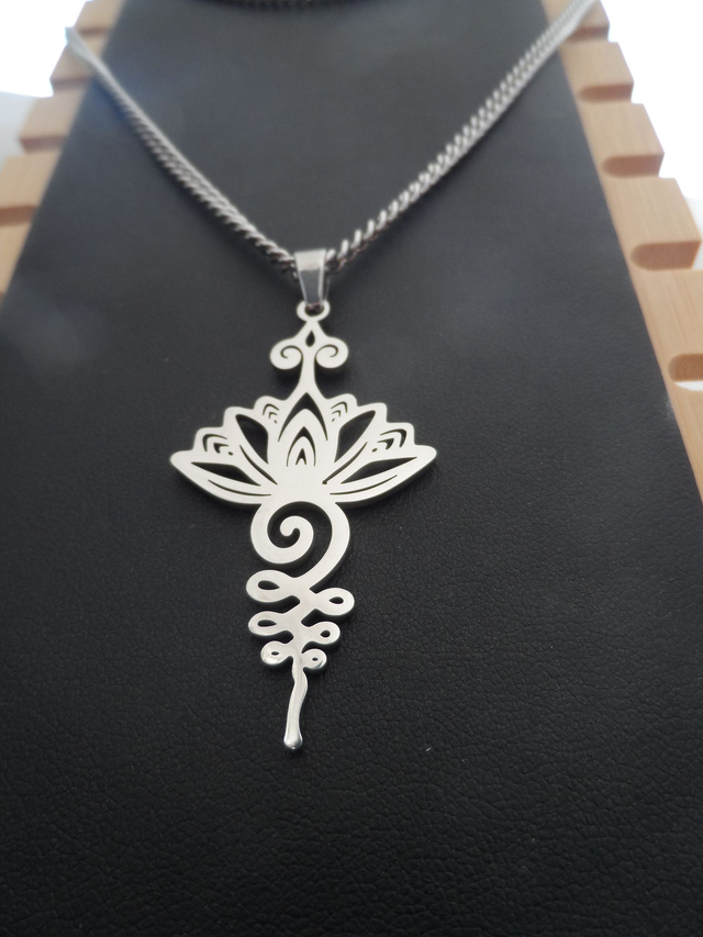 Grand collier Unalome