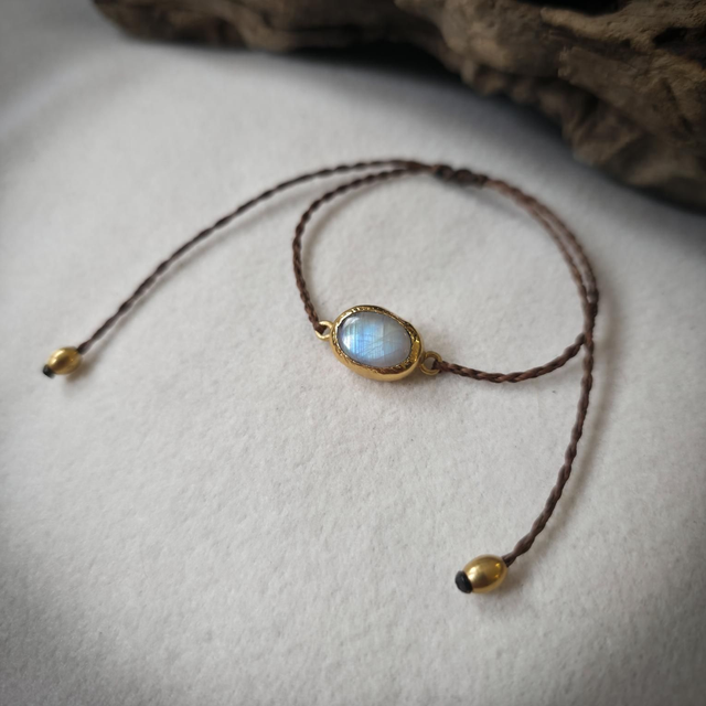 Pulseira Flora com Pedra da Lua Arco-Íris