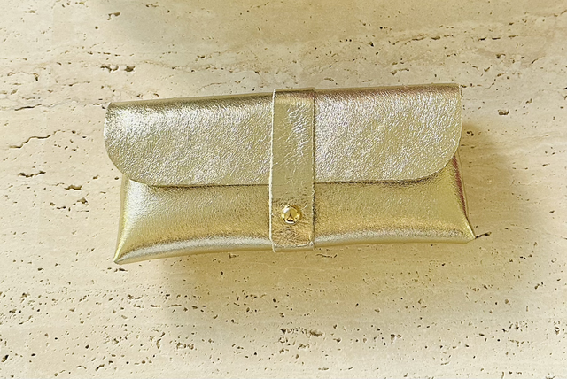 Zonnebrilhoes goud glitter