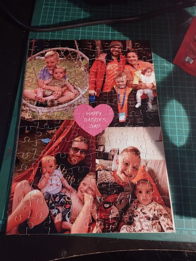 98pcs Jigsaw 20x29cm customised 