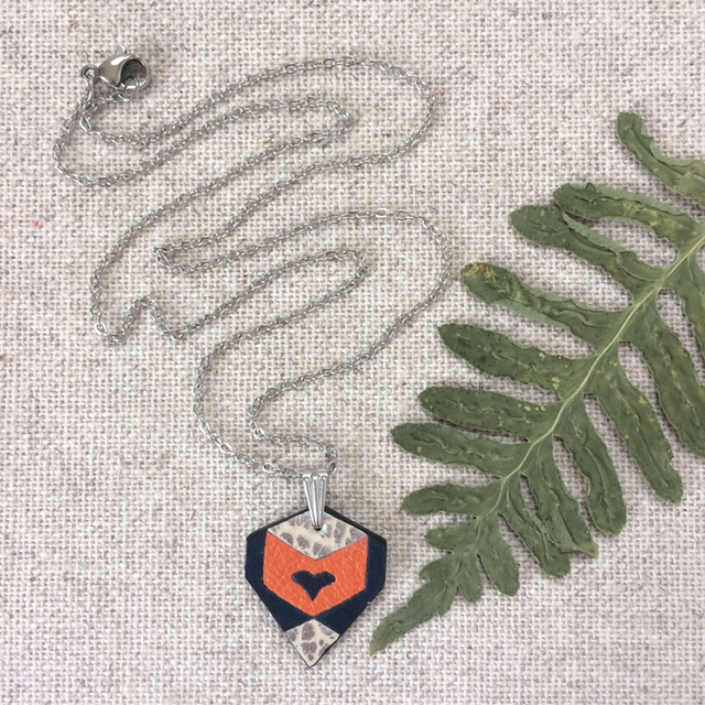 Collier Acier inoxydable - Marqueterie de cuir Bleu, orange et tacheté argent