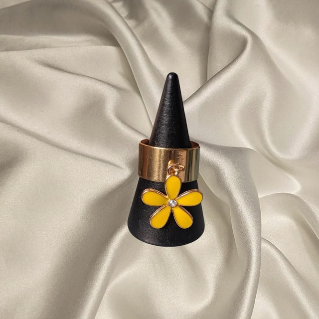 Bague doré fleur jaune