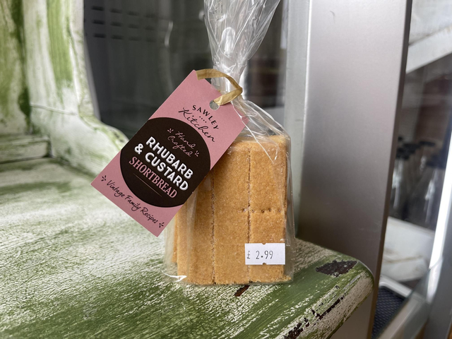 Sawley Kitchen Shortbread Rhubarb and Custard 