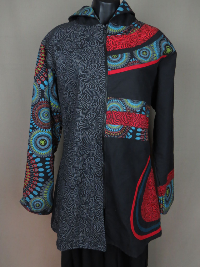 Veste longue à capuche. XL