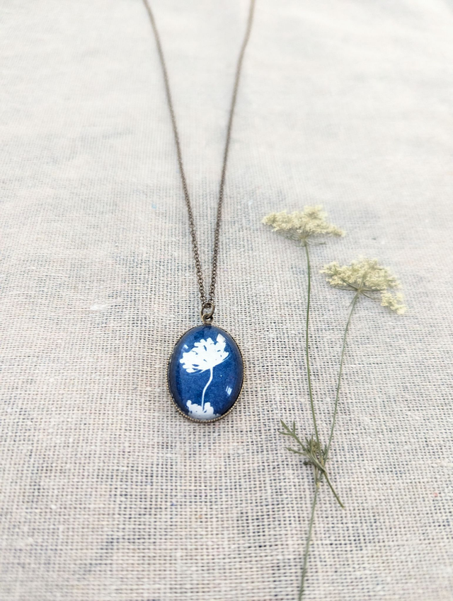 Médaillon en cyanotype - M2