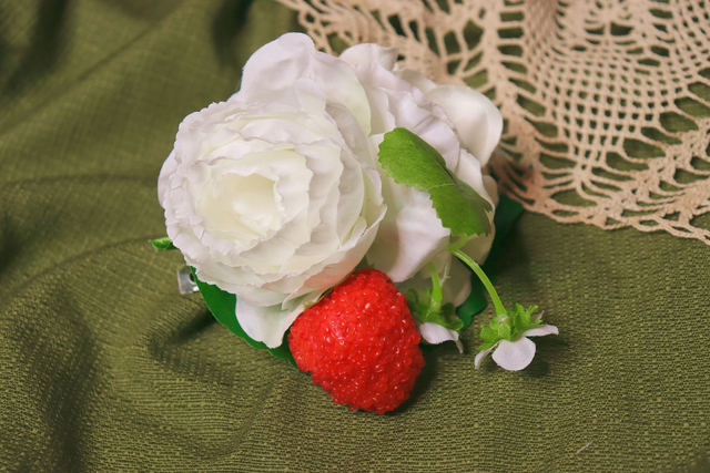 Hair flowers • L • Strawberry