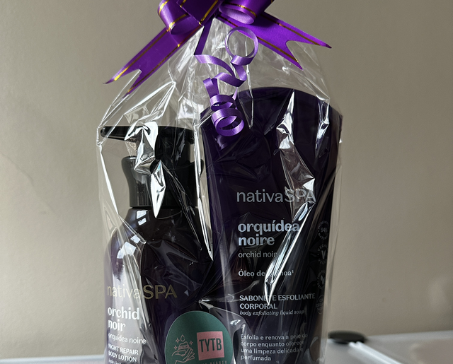 Orchid Noir Gift Bag 