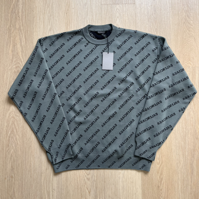 Balenciaga pullover size L 