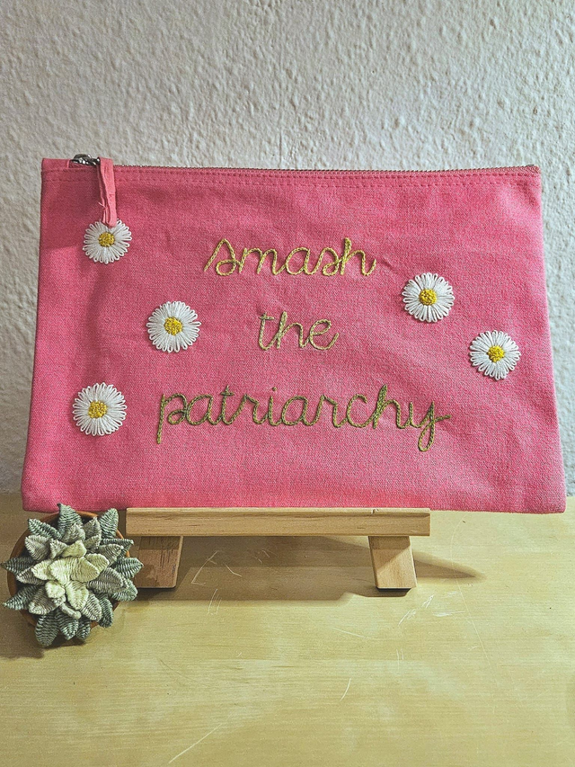 Trousse - Smash the Patriarchy