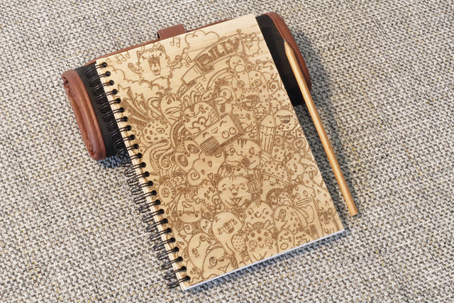CARNET EN BOIS - DOODLE #2
