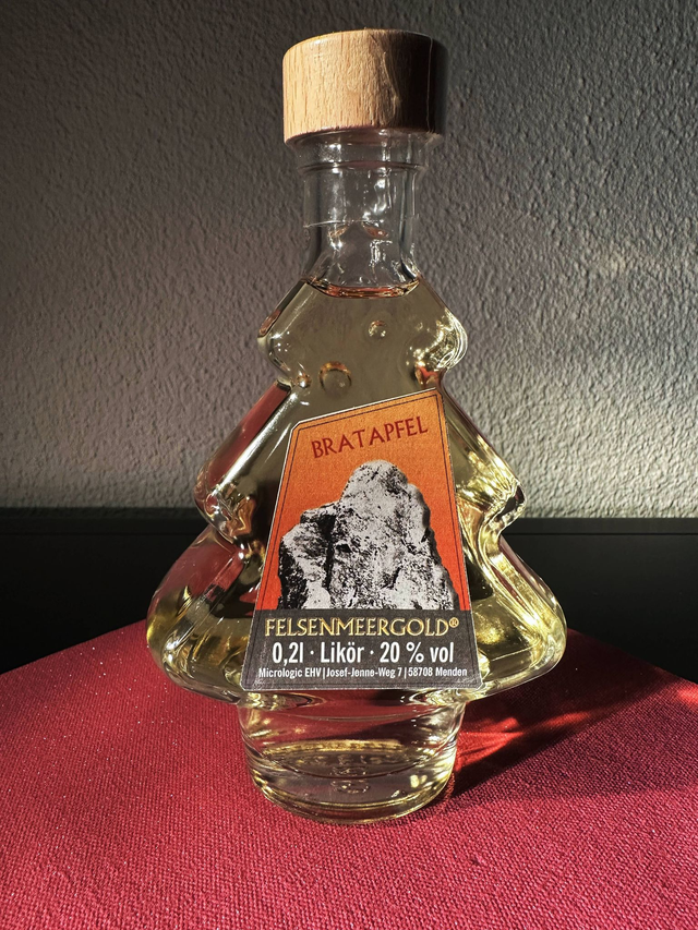 Weihnachtsbaum 'Bratapfel'