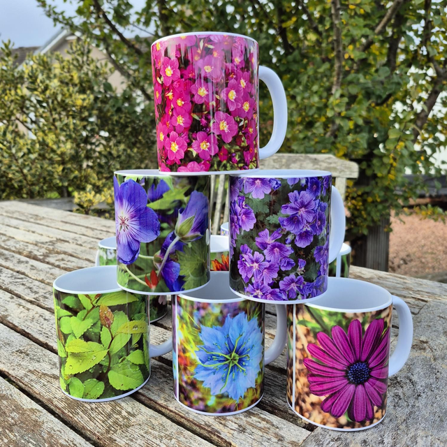 Golden Spirea leaf Mug