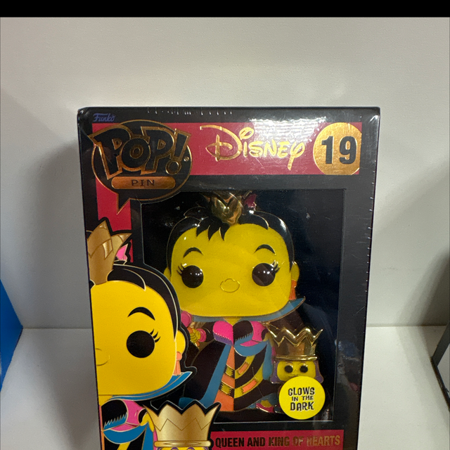 Funkopin queen and king of hearts