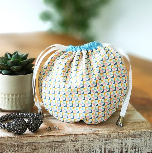 Jewellery Pouch - Blue Pastel Geometric