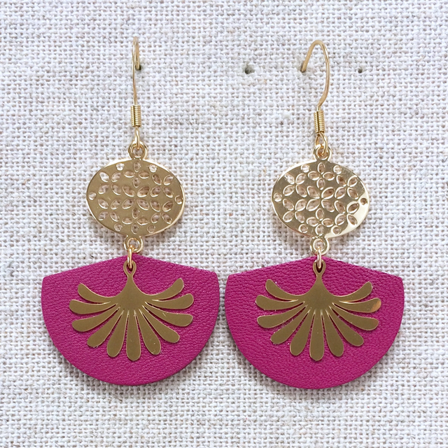 Boucles d’oreilles « Sardana » dorées, cuir violine