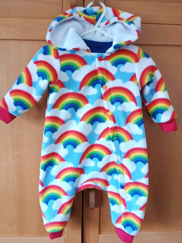 Coverall - 6-9 mth (8 kg).   Rainbow fleece