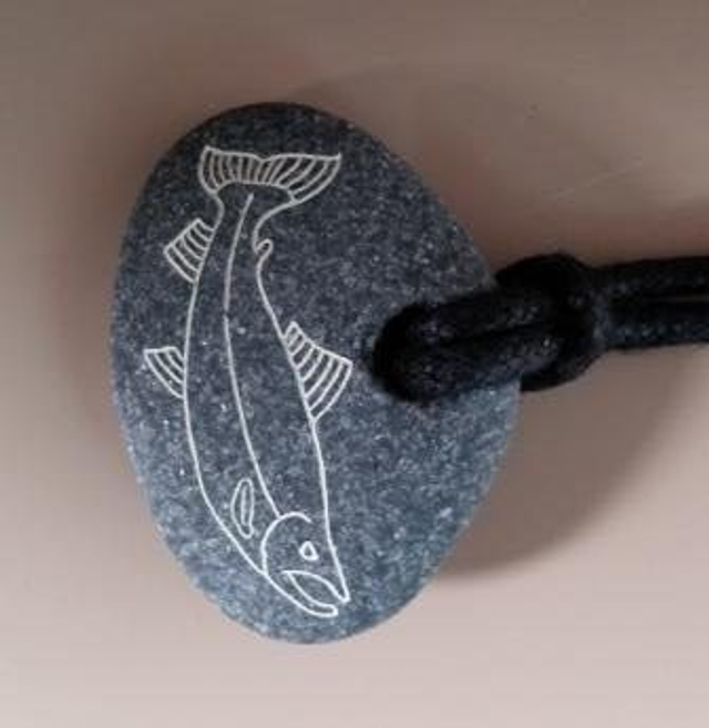 Pebble pendant - Salmon