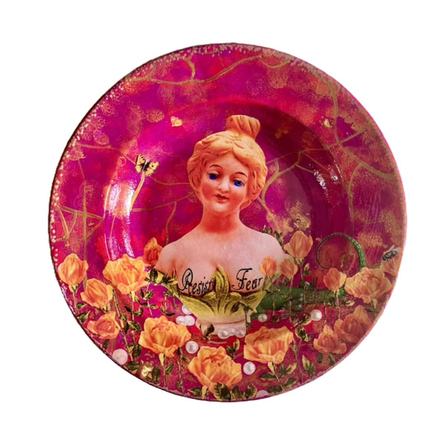 “Resist Fear” Cerise Upcycled Wall Plate - House of Frisson