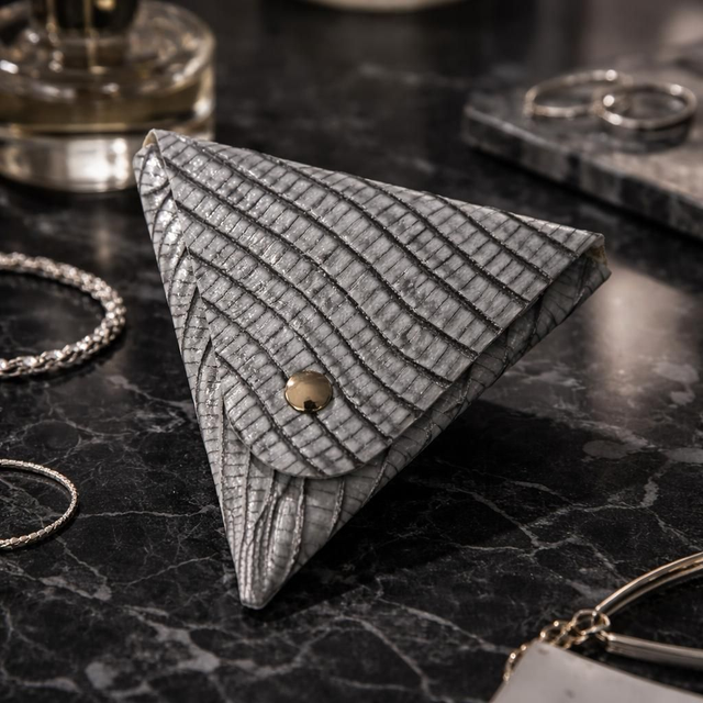 ✨️ PROMO ✨️ Porte-monnaie en cuir triangle - Gris effet peau crocodile