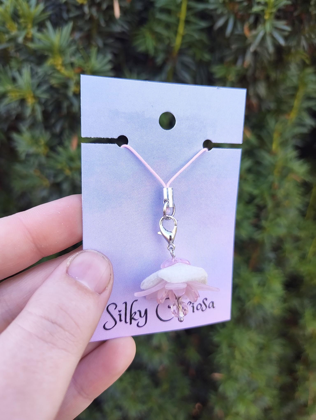 fuzzy flower 🌹 charm