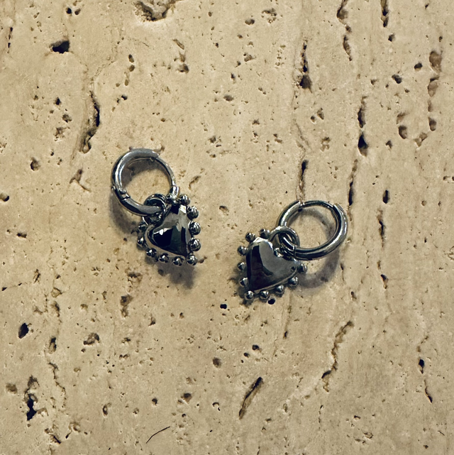 Oorbellen hartje zilver 