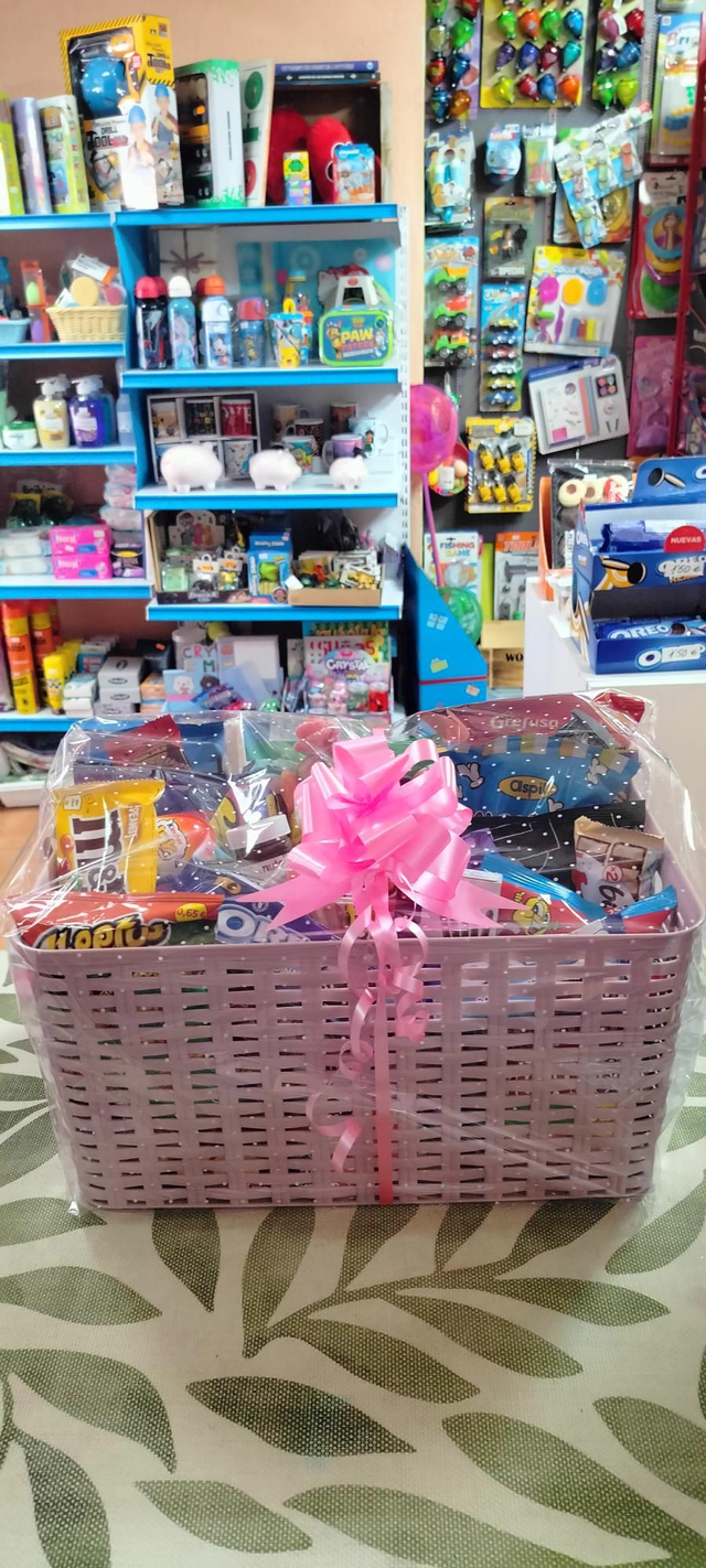 Cesta/Caja de Chuches Regalo