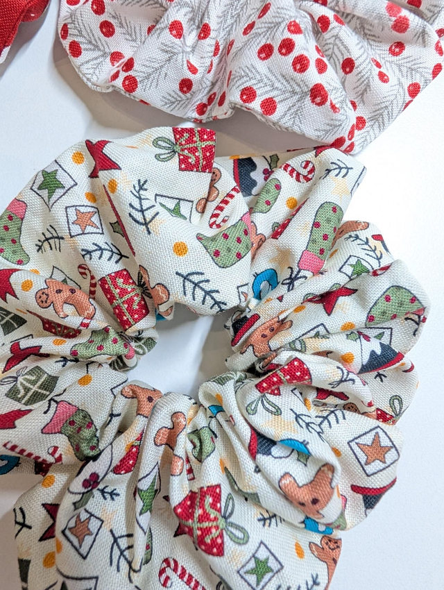 Christmas Cracker Scrunchie