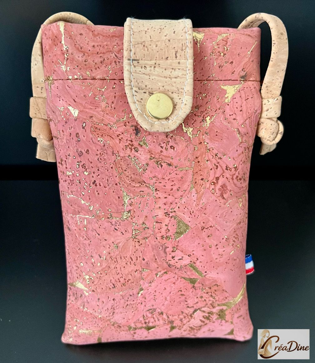 Pochette téléphone rose poudré