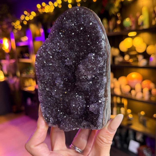 Amethyst Geode 1.048kg