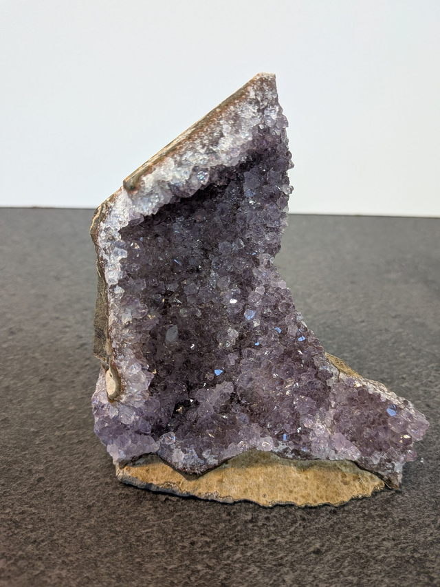 Amethyst cut base geode