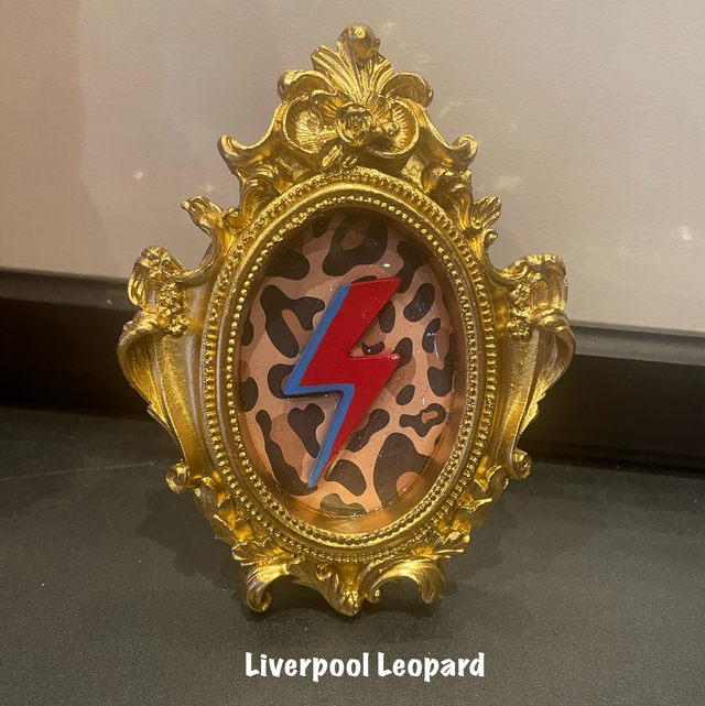 Framed Lightning Bolt (Ornate)