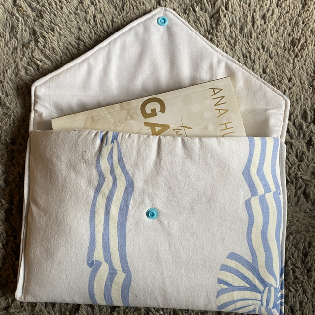 Pochette à livre format poche