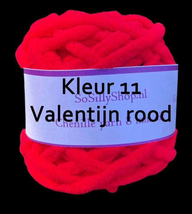 Chenille fluffy yarns 8 mm dik 45 grams