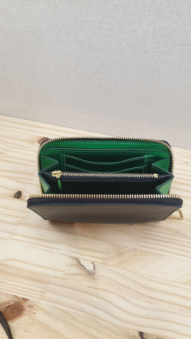 Mini compagnon noir et vert / doré